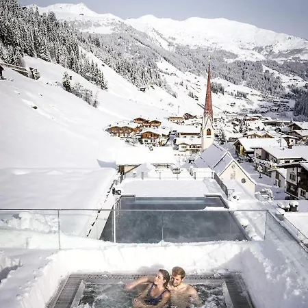 Hotel Aktiv- & Wellnesshotel Bergfried Tux