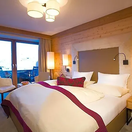 Hotel Aktiv- & Wellnesshotel Bergfried Tux