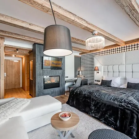 Aktiv- & Wellnesshotel Bergfried 5*