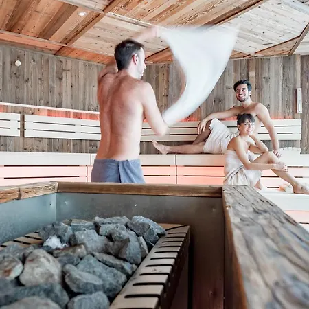 酒店 Aktiv- & Wellnesshotel Bergfried