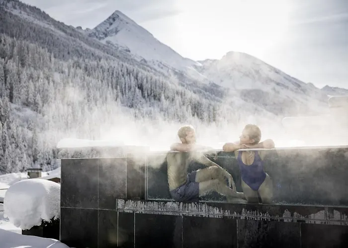 Szálloda Aktiv- & Wellnesshotel Bergfried Tux