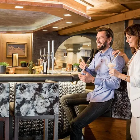 호텔 Aktiv- & Wellnesshotel Bergfried