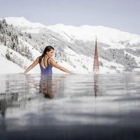 호텔 Aktiv- & Wellnesshotel Bergfried