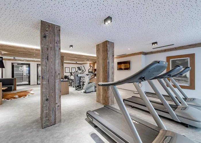 Aktiv-&wellnesshotel Bergfried Tux