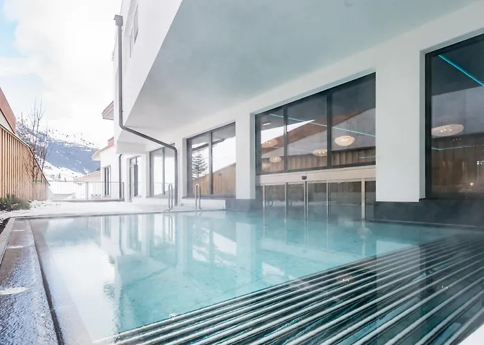 Hotel Aktiv-&wellnesshotel Bergfried Tux